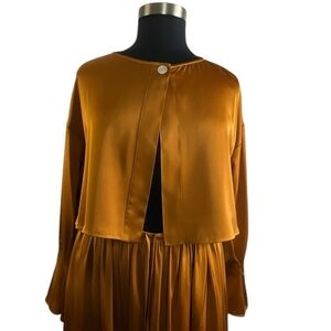 NAP Free Flowing Cropped Jacket Lounge Wear Pleated Sleeve Cuff in Warm Amber